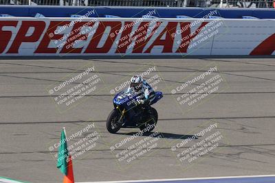 media/Aug-26-2022-Fastrack Riders (Fri) [[055e3b3c9d]]/level 2/Session 1 Start Finish/